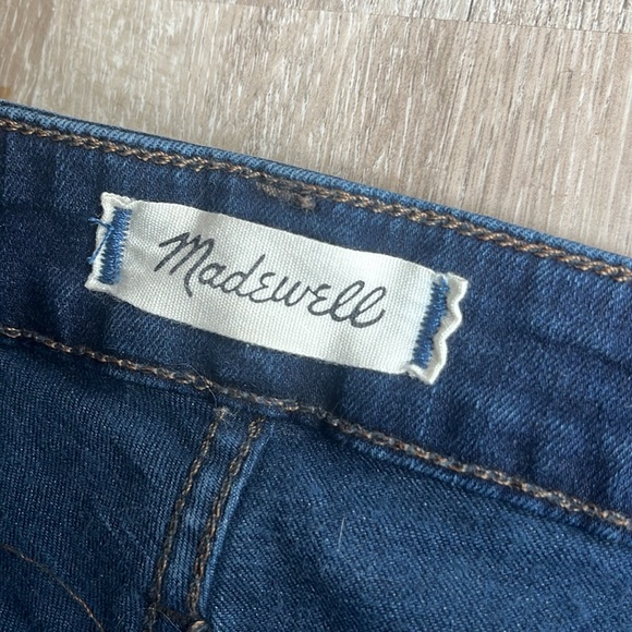 Madewell curvy high rise skinny Jean - Picture 2 of 3